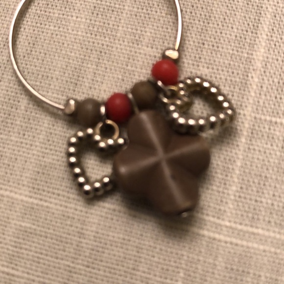 VINTAGE EARRINGS SILVER TONE 1” HOOPS AVOCADO RED BEADS HEARTS DANGLERS - #483 - Picture 5 of 9